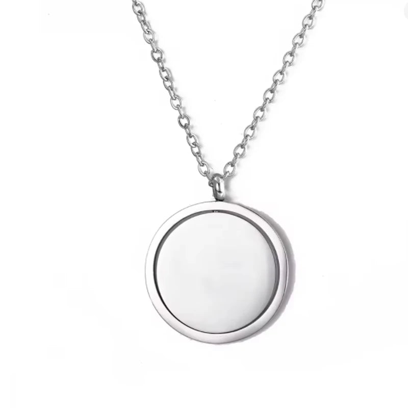 Round Pendant Photo Necklace